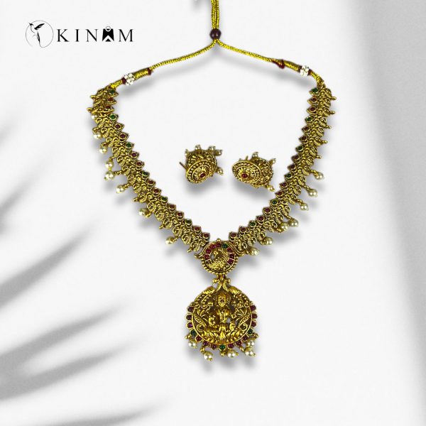 Temple jewelry set with matching earrings